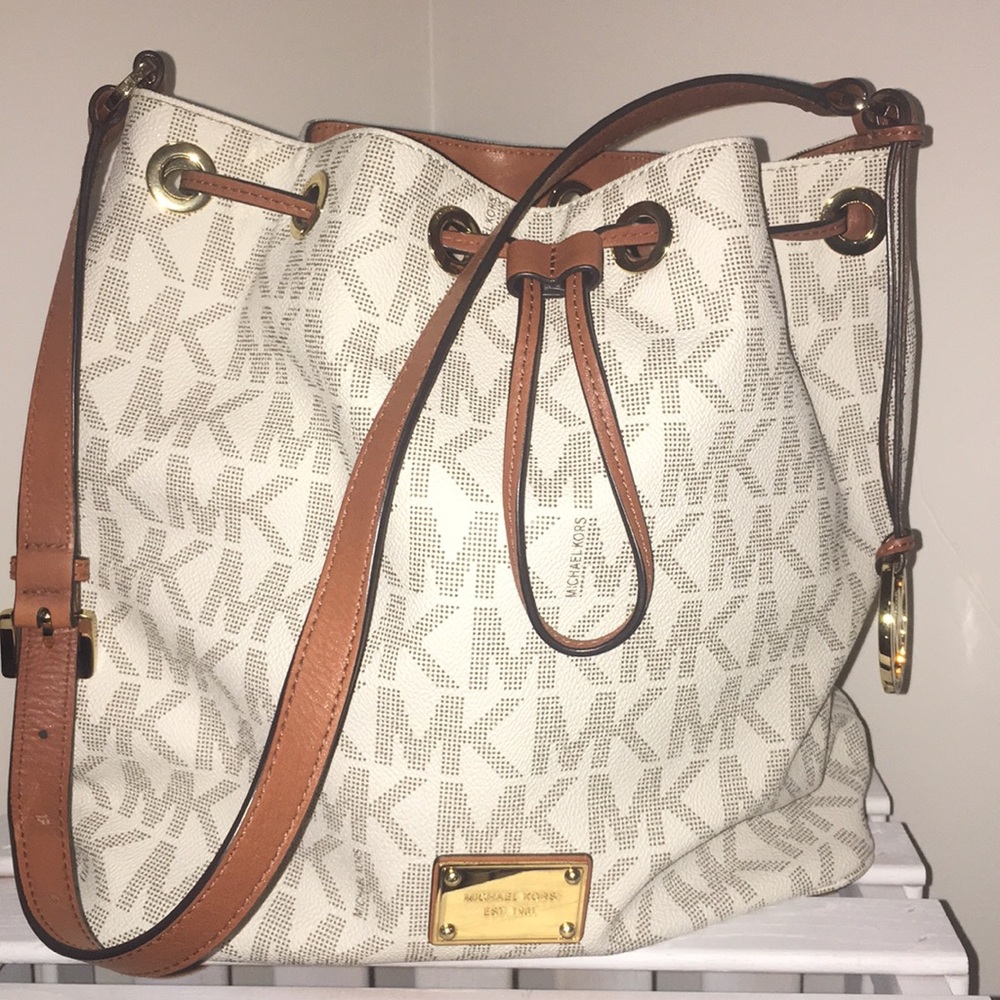 Michael Kors White/Beige Logo Drawstring Shoulder Bag with Brown Trim